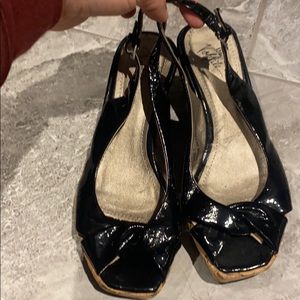 Black patent leather wedge shoes 3 in heel sz 7